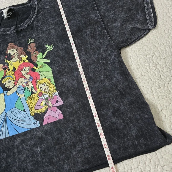 Disney Princess Graphic Acid Wash Cropped T-Shirt Size XL - Picture 8 of 9